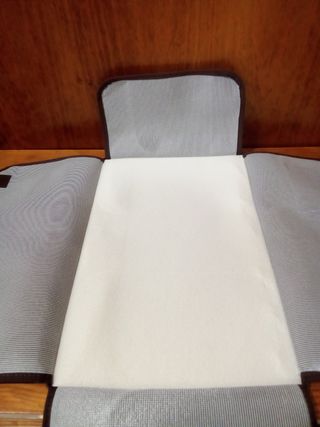 Funda protectora marrón para joyas