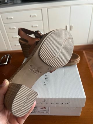 Sandalias Paula Urban marrón 37