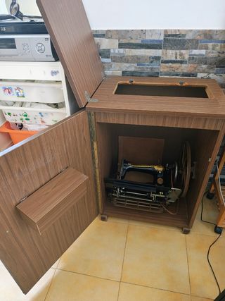 Máquina de coser Singer Antigua