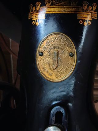 Máquina de coser Singer Antigua