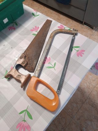 Sierras: 1 sierra de mano + 1 sierra de arco lote