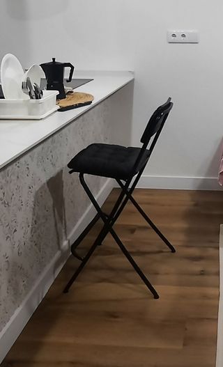 Taburete IKEA FRANKLIN negro plegable