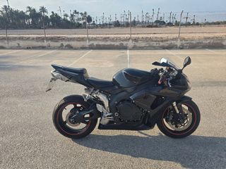 Honda CBR 1000RR 07