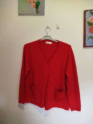 Chaqueta roja de punto