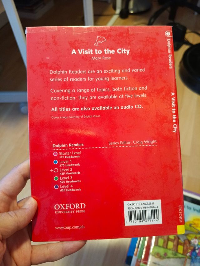 Dolphin Readers 2. A Visit to the City