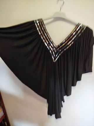 Top negro con lentejuelas