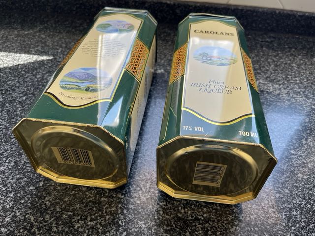 Scatole metalliche Carolans vuote