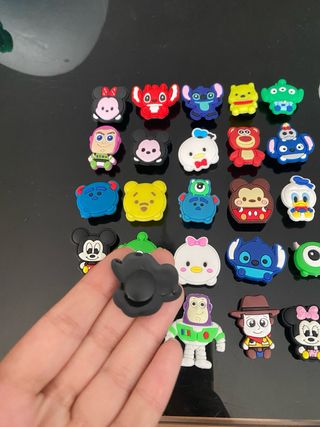 25 Pins Crocs Disney - Multicolor
