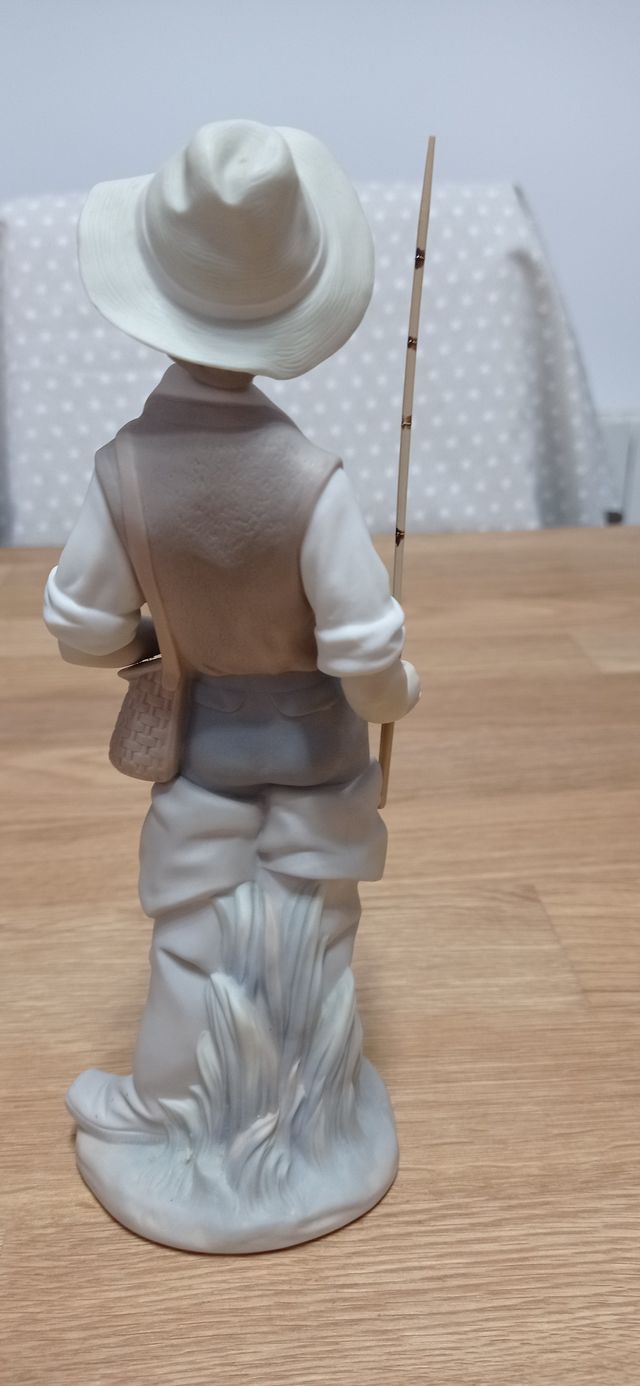 Figura Lladró Niño Pescador