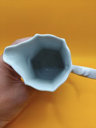 Jarra porcelana blanca - Decorativa