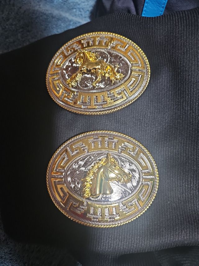 Hebilla Cinturón Mariachi Dorada y plata edad.