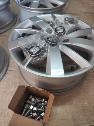 Nuevas 4 Llantas Seat 6,5x16 5F0601025
