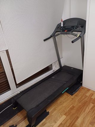 Cinta de correr plegable seminueva.