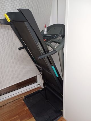 Cinta de correr plegable seminueva.
