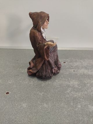 Figura Bruja Escoba - Decoración