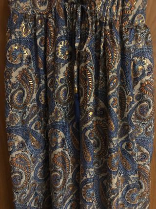 Vestido largo paisley azul y dorado