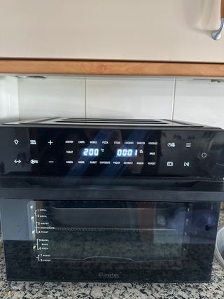 Horno freidora de aire iRoastec 1800W.