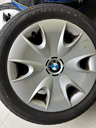4 ruedas BMW 16”: neumáticos Pirelli + llantas BMW