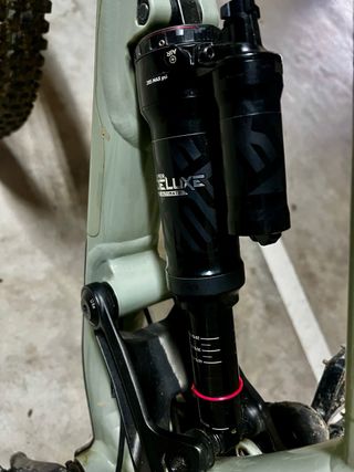 Commencal FURIUS 2021 Talla M ( muy poco uso )