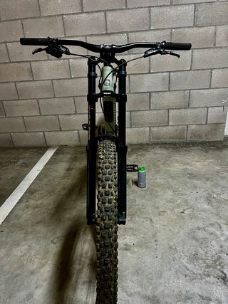 Commencal FURIUS 2021 Talla M ( muy poco uso )