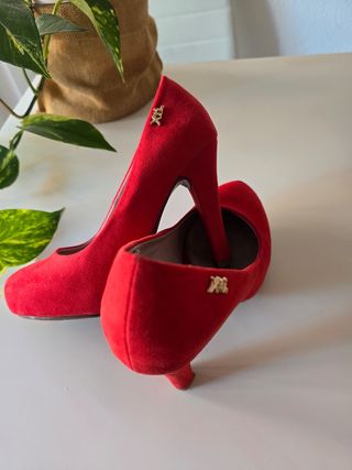Tacones rojos Xti - talla 36