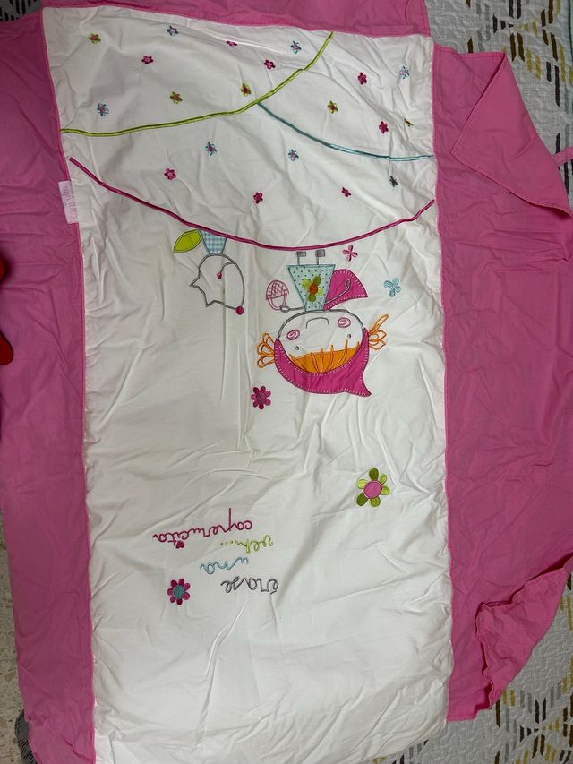 Colcha cuna bebé niña - Caperucita