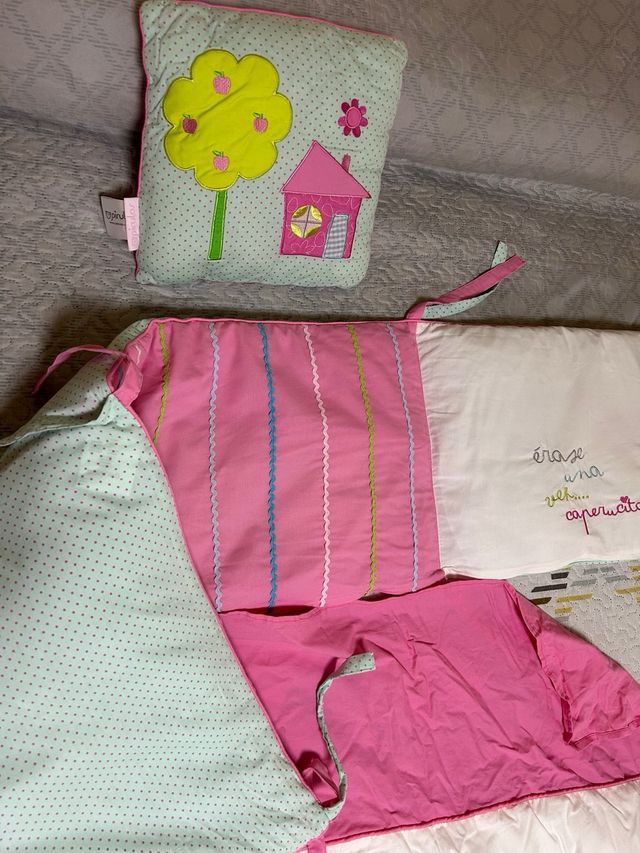 Colcha cuna bebé niña - Caperucita