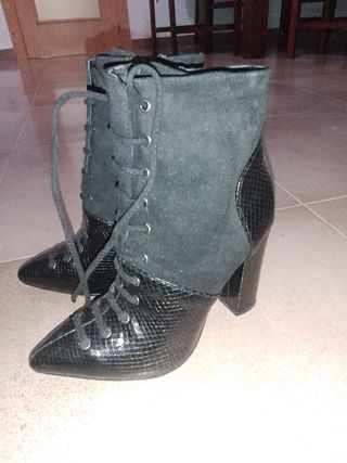 Botines negros tacón
