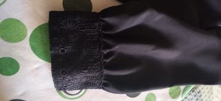 Blusas negras elegantes
