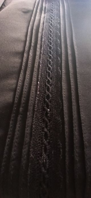 Blusas negras elegantes