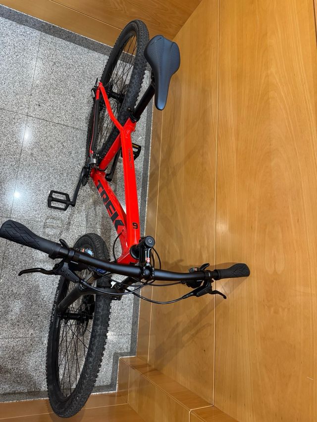 TREK MARLIN 6  talla M/L  29” Bicicleta poco uso