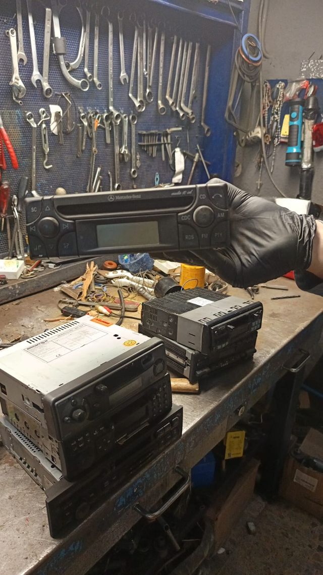 RADIO CD MERCEDES BENZ AUDIO 10 CD