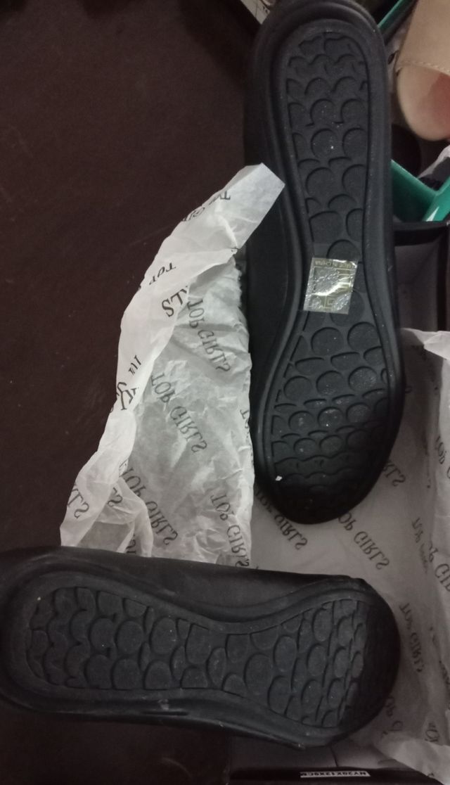 Bailarinas negras con cadena