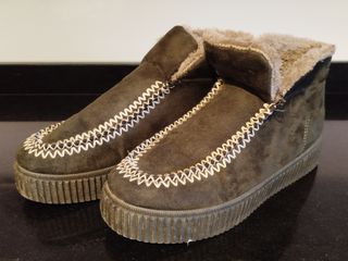 Botines mujer muy ligeros, cómodos y calentitos.
