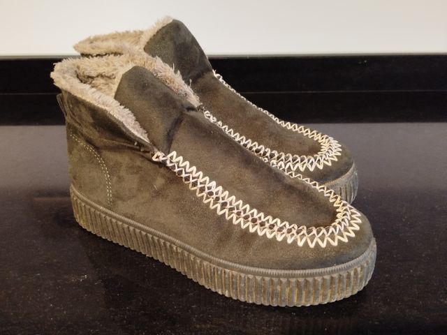 Botines mujer muy ligeros, cómodos y calentitos.