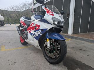 Honda CBR900RR 1998 (SC33)(acepto cambio)