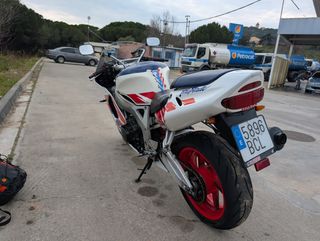 Honda CBR900RR 1998 (SC33)(acepto cambio)