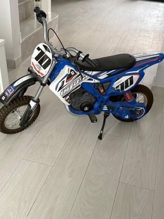Moto eléctrica infantil Injusa
