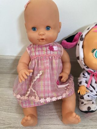 2 Muñecas: Nenuco y Llorones