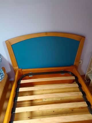 Estructura cama madera azul y somier