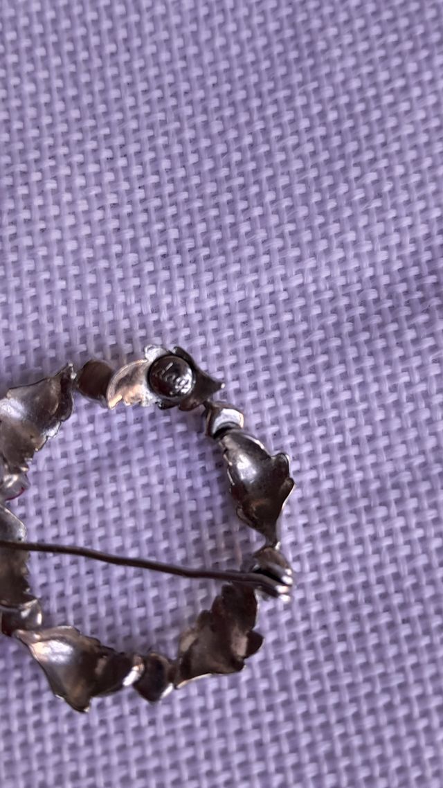 Broche vintage rojo y plata