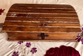 Cofre madera antiguo