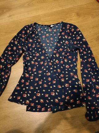 Blusa cruzada floral XS