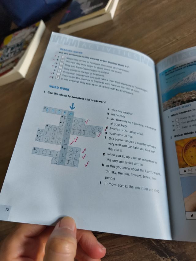 Journey to the Centre of the Earth. Dominoes.