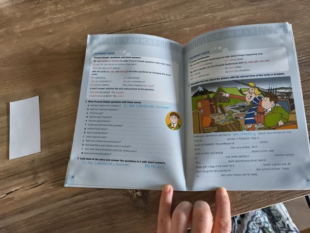 Journey to the Centre of the Earth. Dominoes.