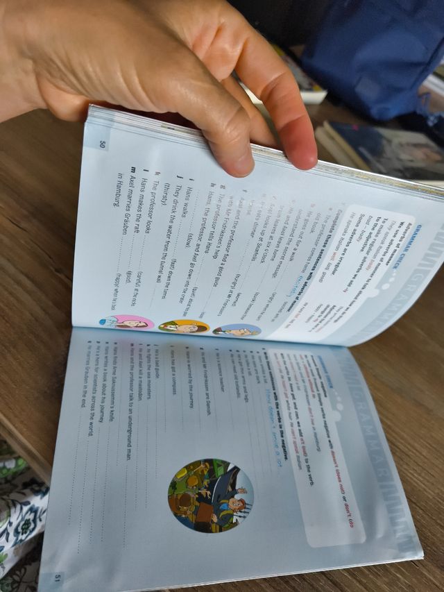 Journey to the Centre of the Earth. Dominoes.