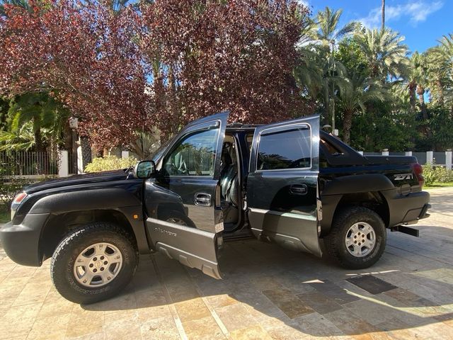 Chevrolet Avalanche  2002