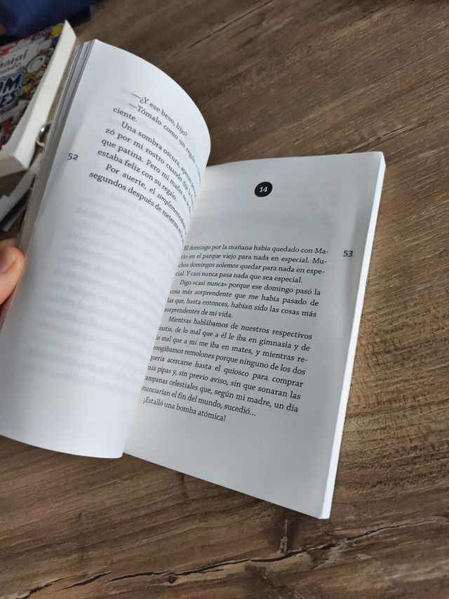 La chica que patina y el tonto que la quiere