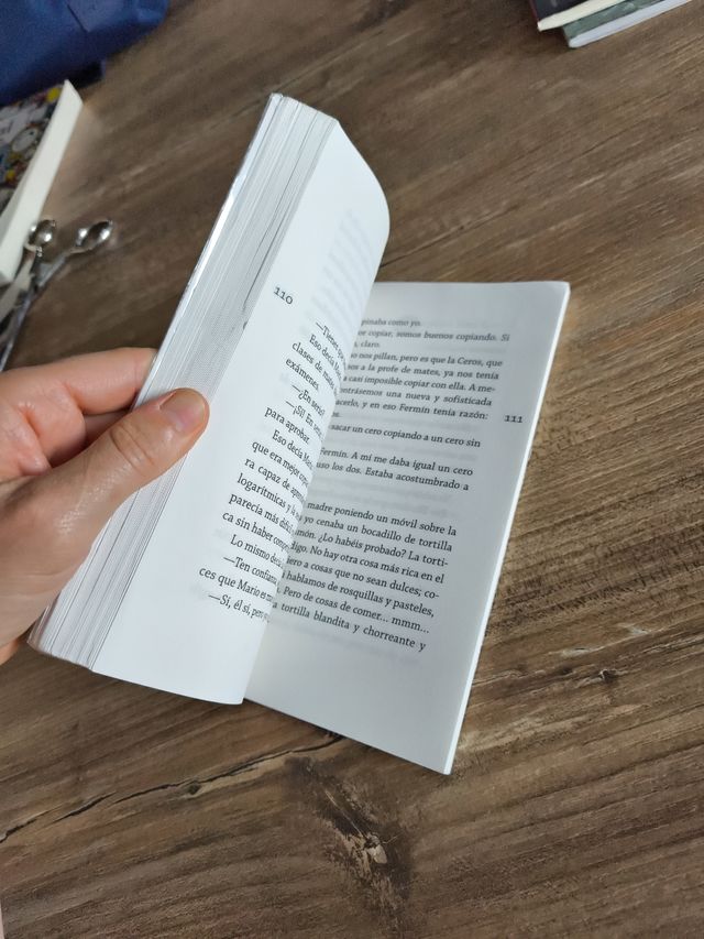 La chica que patina y el tonto que la quiere