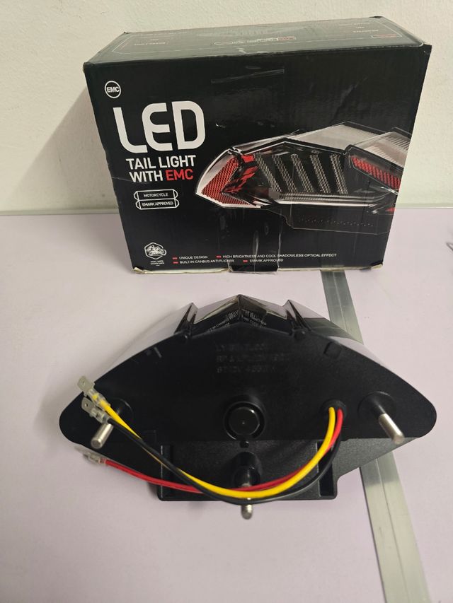 Luz trasera LED moto BMW F650